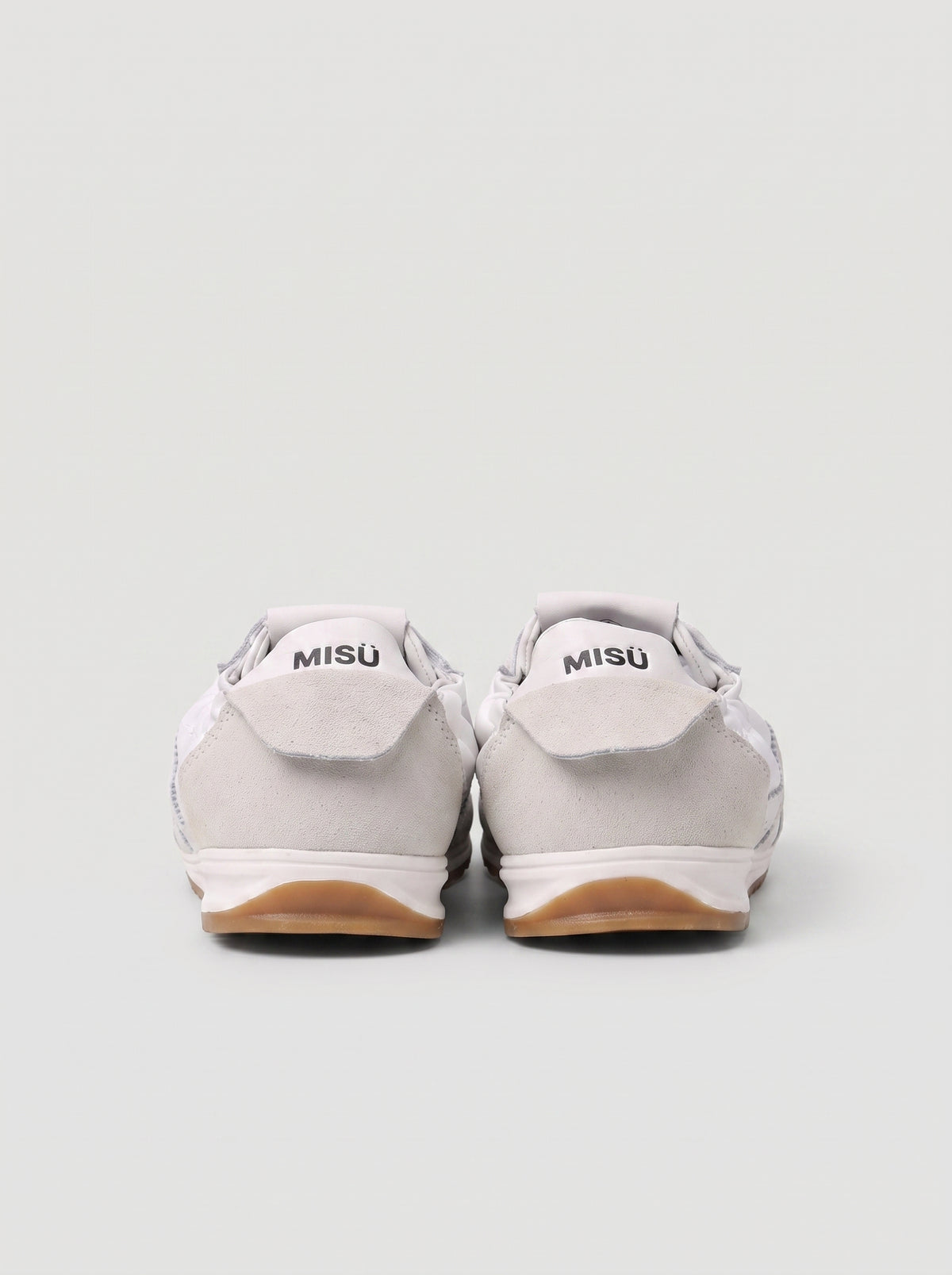 MISÜ 01 - White