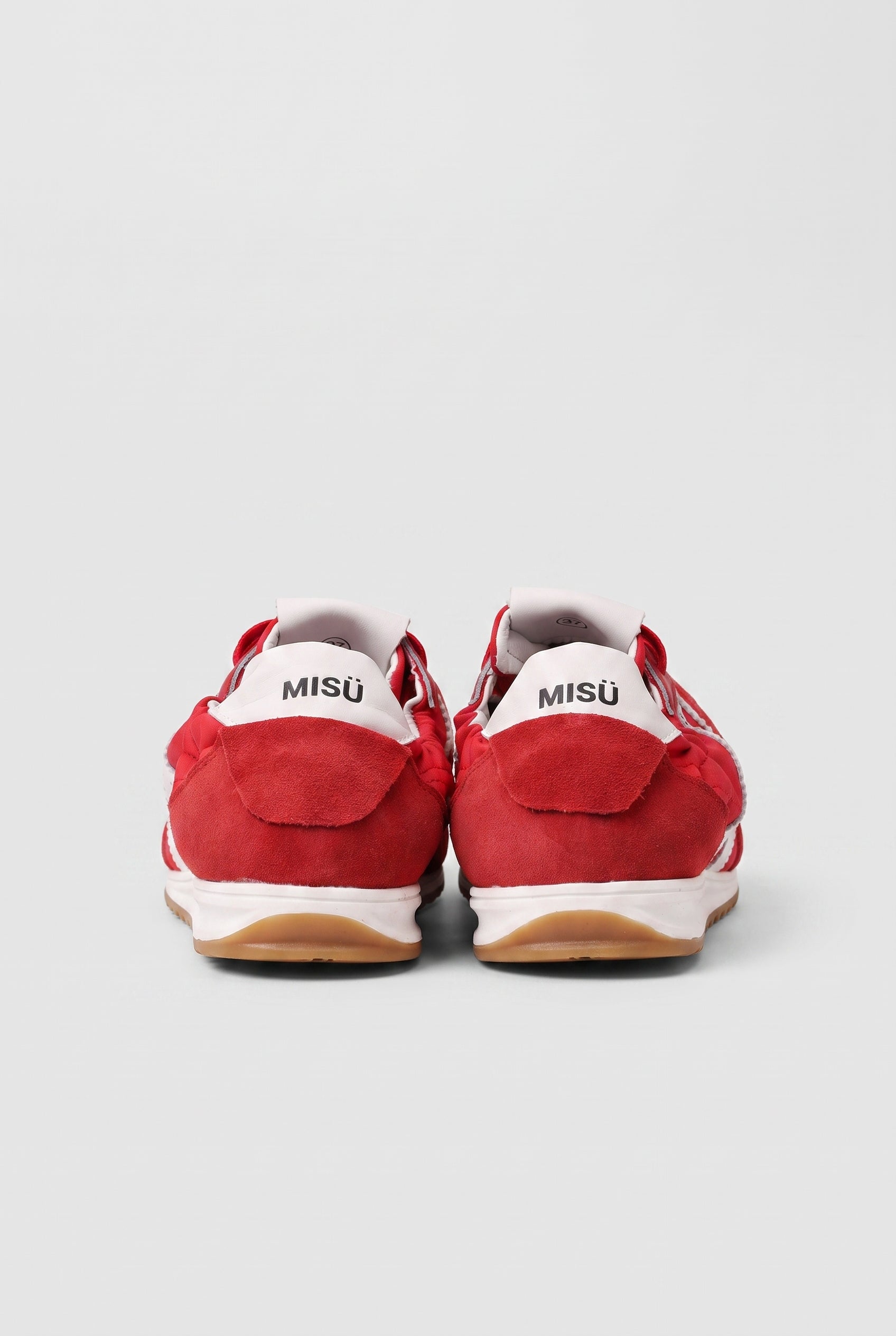 MISÜ 01 - Red/White